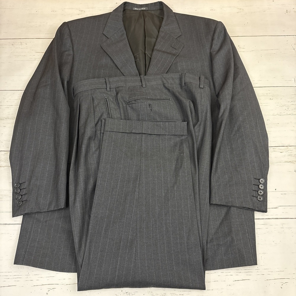 Corneliani Suit Made In Italy Gray Pinstripe 46L 39W 28I